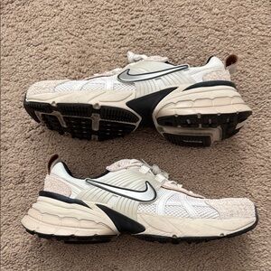 Nike W V2K Run Sz 10.5